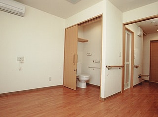 居室内トイレ エコハウス 三国ヶ丘(有料老人ホーム[特定施設])の画像