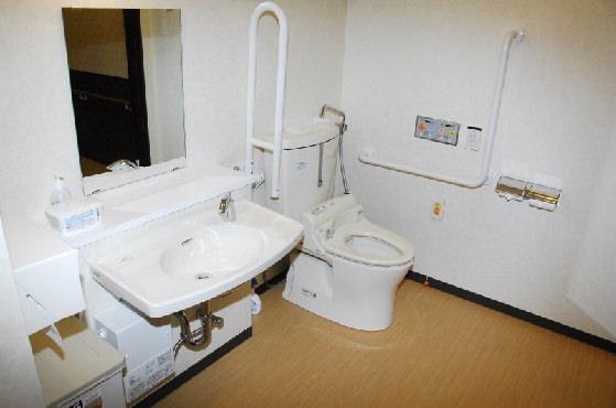 共用トイレ サンコティ茨木(サービス付き高齢者向け住宅(サ高住))の画像
