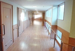 廊下 そんぽの家尼崎田能(有料老人ホーム[特定施設])の画像