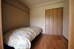 居室(寝室家具配置イメージ) TKCガーデン山添(サービス付き高齢者向け住宅(サ高住))の画像