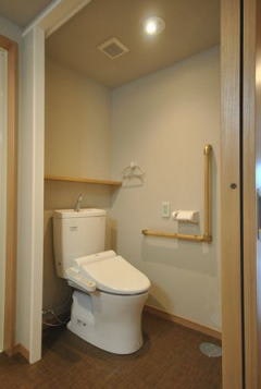 トイレ TKCガーデン山添(サービス付き高齢者向け住宅(サ高住))の画像