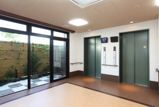 エレベーターホール チェリー・ワン大和高田(住宅型有料老人ホーム)の画像