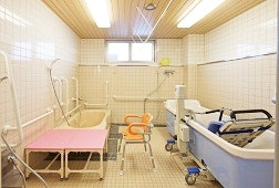 機械浴室 そんぽの家岡山平田(有料老人ホーム[特定施設])の画像