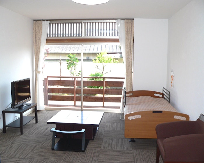 居室(モデルルーム) ラ・ファミーユ朝倉(住宅型有料老人ホーム)の画像