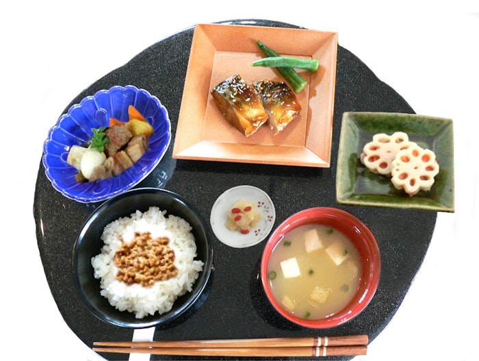お食事例(和食) ラ・ファミーユ朝倉(住宅型有料老人ホーム)の画像