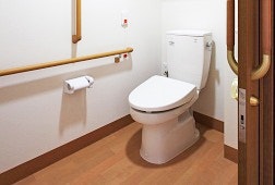 介護居室トイレ そんぽの家清水麻生田(有料老人ホーム[特定施設])の画像