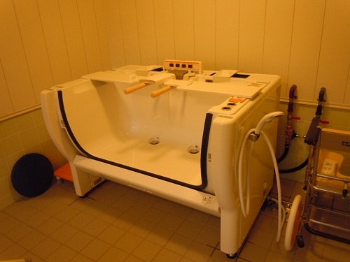 特殊浴槽2 ロイヤル直川(住宅型有料老人ホーム)の画像